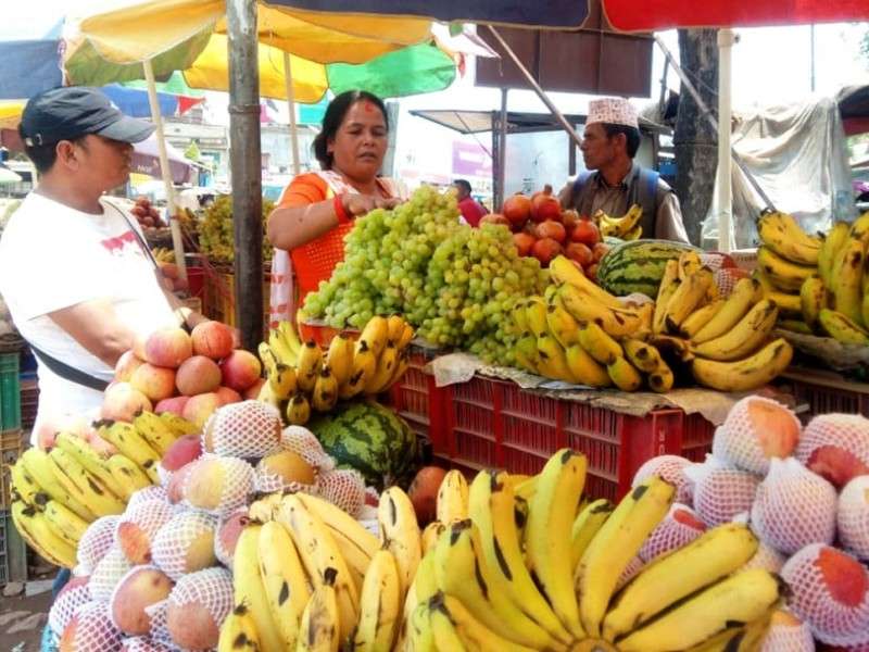 Fruit Sellers Doing Brisk Business in Nepalgunj with Rise in Temperature