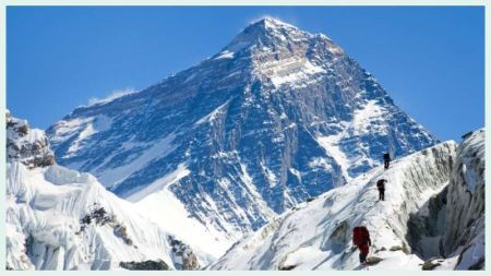 414 Climbers Get Permission for Climbing Mt Everest   
