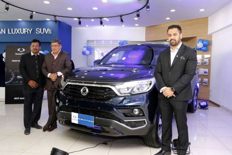 Representatives of IMS Motors, the authorised distributor of SsangYong Motors in Nepal, unveiling SanagYong Rexton in the Nepali market on Wednesday. The new SUV comes with the choice of six-speed manual and seven-speed automatic transmissions for Rs 11,199,000 and Rs 11,999,000 respectively.  Photo: Pradip Luitel/Aarthik Abhiyan