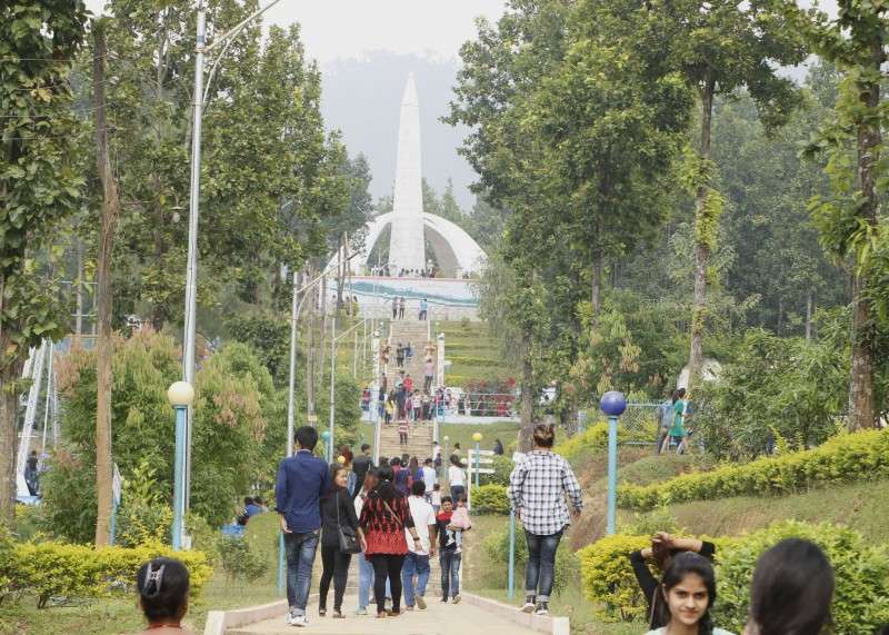 Domestic tourists visiting the Martyrs’ Memorial Park at Nawalpur, Hetauda. Around 2,000 visitors come to this park on a daily basis. Photo: Pradip Luitel/NBA