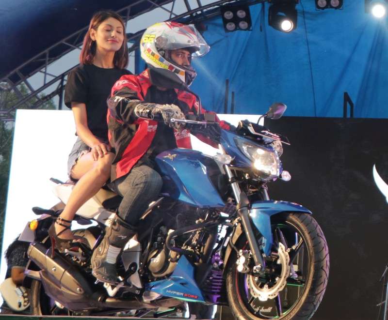 Tvs Launches Apache Rtr 160 4v In Nepal New Business Age