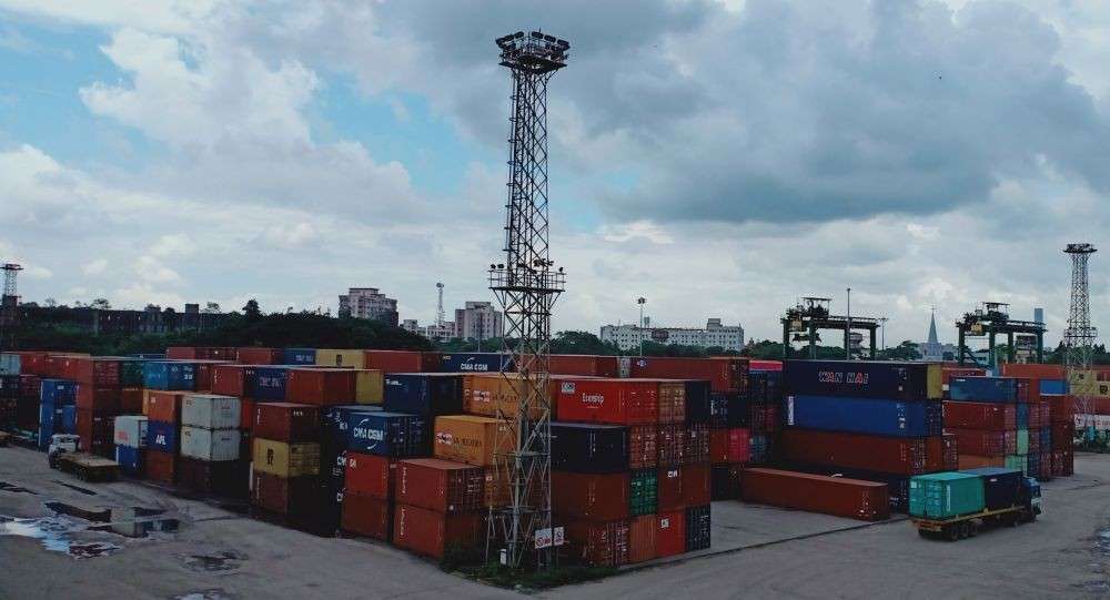 Kolkata and Haldiya ports Waive Fines on Containers Stuck due to Lockdown      