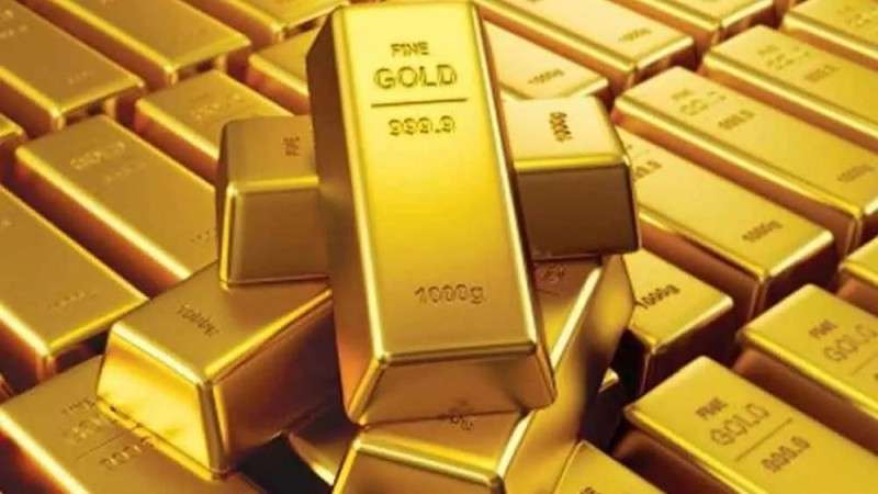 Gold Dealers Purchasing Gold Despite Exorbitant Price