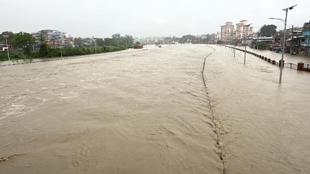 Flood Risks High till Today, Citizens Urged to Adopt Precautions   